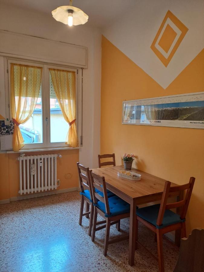 La Casa Di Lucia: Grande Appartamento Con Balcone Brescia Exterior photo